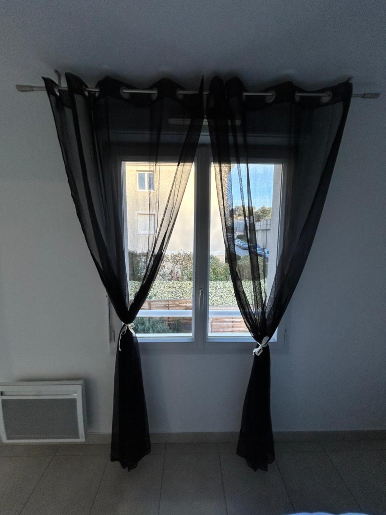 Appartement Avec Terrasse Et Box Entre Plages Et Nature Marsella Exterior foto