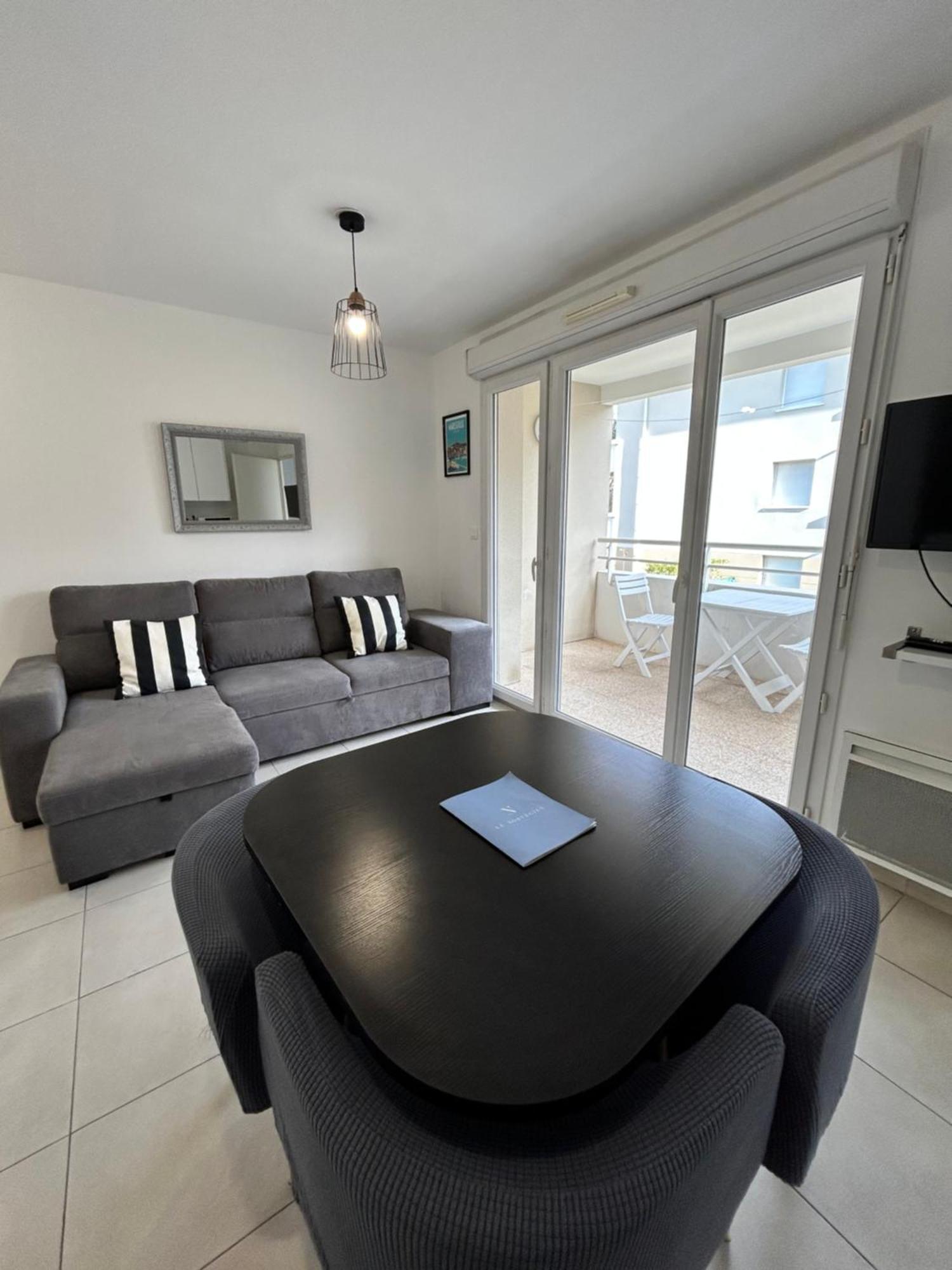 Appartement Avec Terrasse Et Box Entre Plages Et Nature Marsella Exterior foto