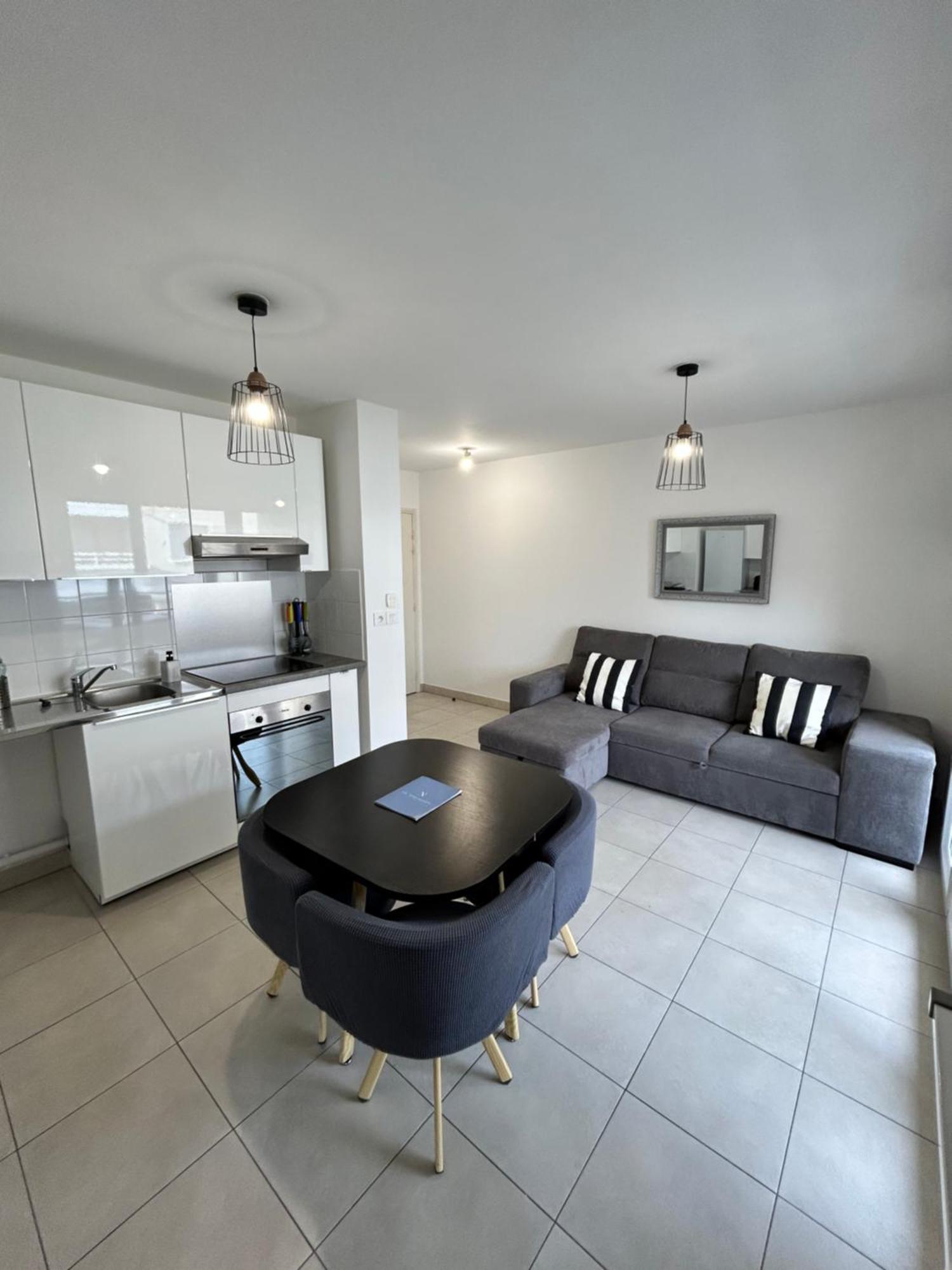 Appartement Avec Terrasse Et Box Entre Plages Et Nature Marsella Exterior foto