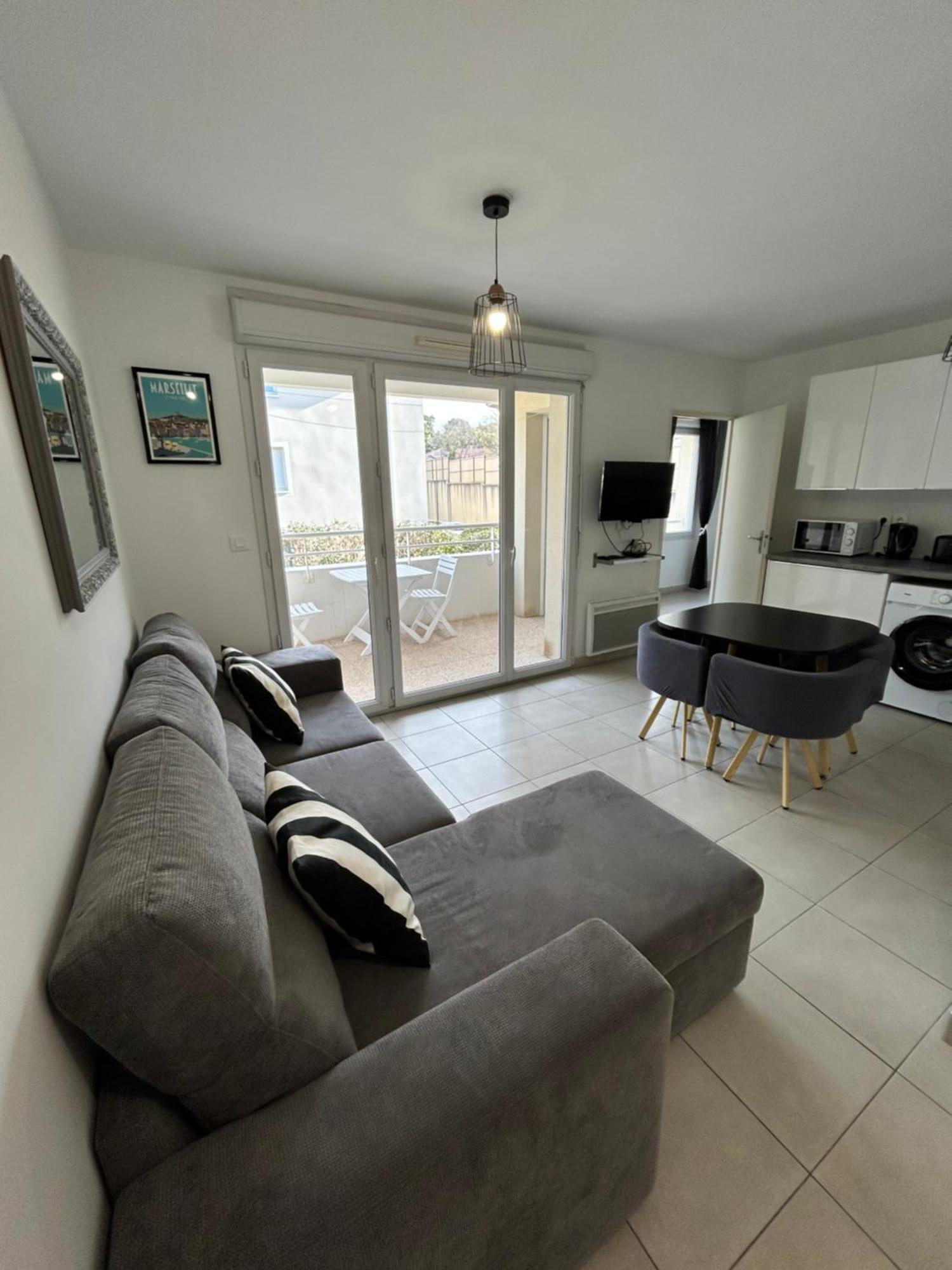 Appartement Avec Terrasse Et Box Entre Plages Et Nature Marsella Exterior foto